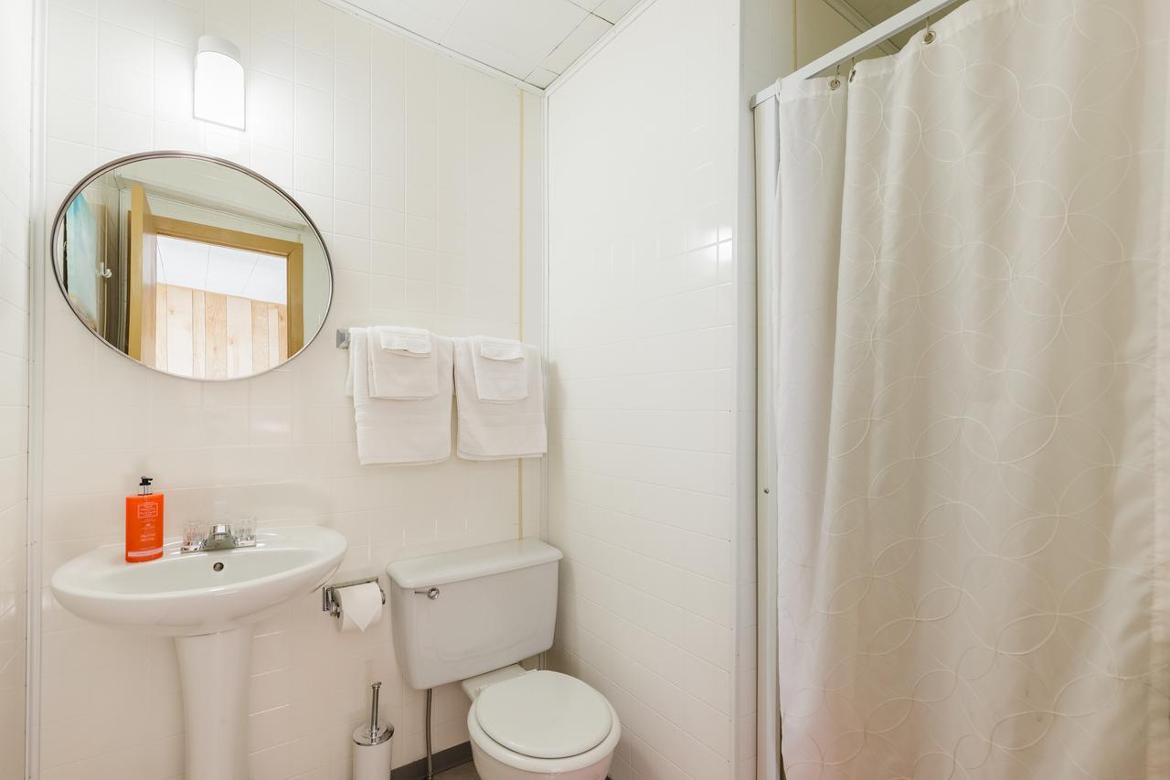 Sainte-Petronille Motel Ile D'Orleans المظهر الخارجي الصورة
